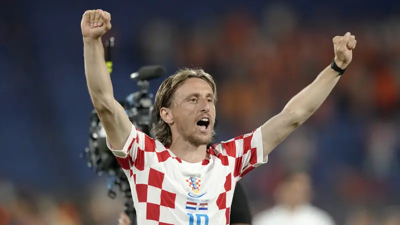 Luka Modrić, maestro lini tengah Real Madrid dan kapten Kroasia, kini berada di tengah persiapan intensif menjelang Euro 2024