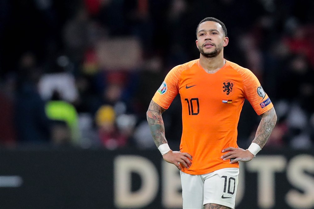 Kisah Emosional di Balik Jersey Memphis Depay