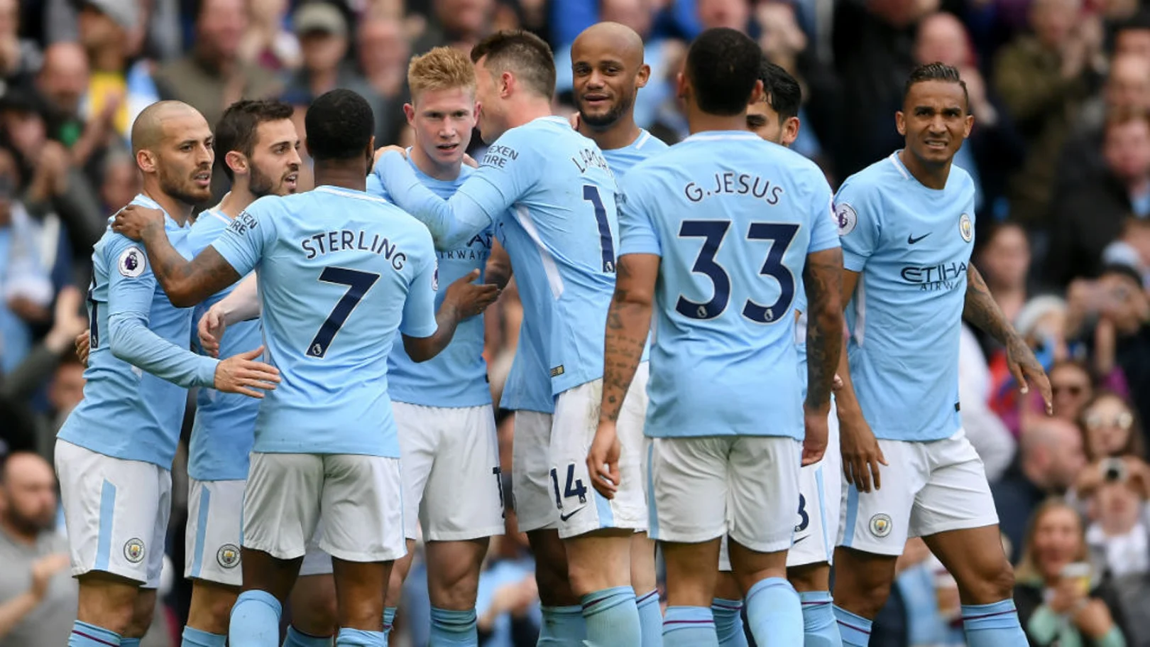 Barcelona Mengincar Pemain Manchester City