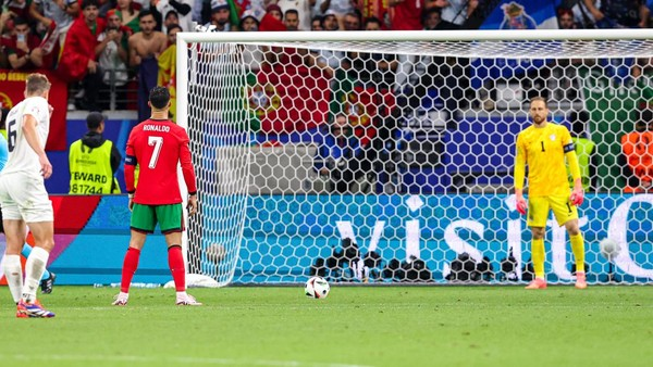 Portugal vs Slovenia di 16 Besar Skor Masih 0-0