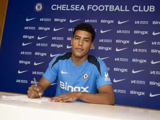 Chelsea Resmi Rekrut Caleb Wiley,