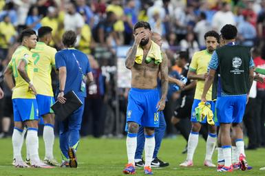 Uruguay Tumbangkan Brasil dalam Penalti